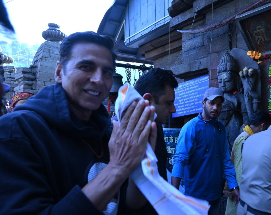 Akshay Kumar Jageshwar Dham News