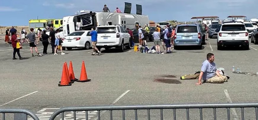 Landri Burgart died in a bus crash at Grand Canyon on August 01, 2023