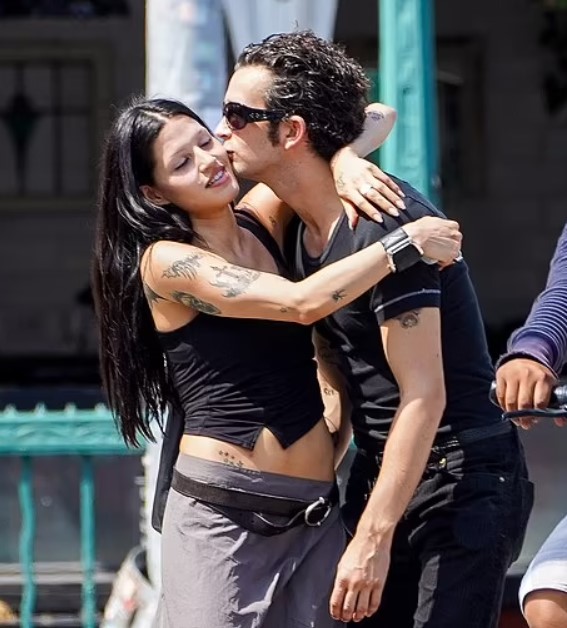 Matty Healy and Gabbriette Bechtel are dating