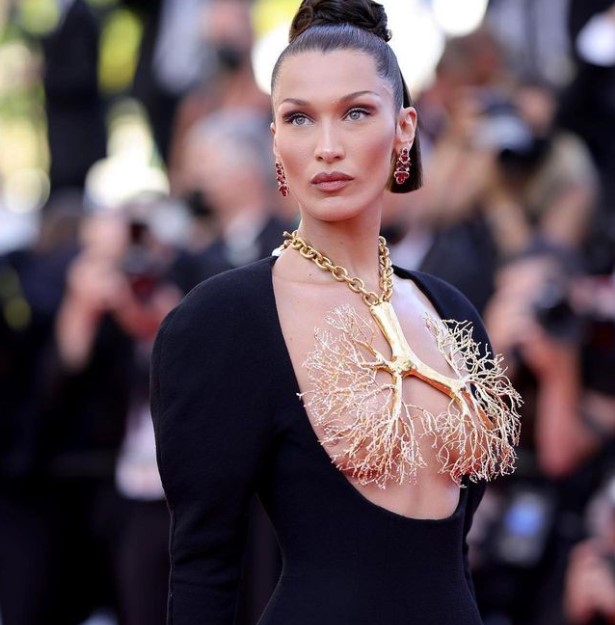 Adan Banuelos is dating Bella Hadid
