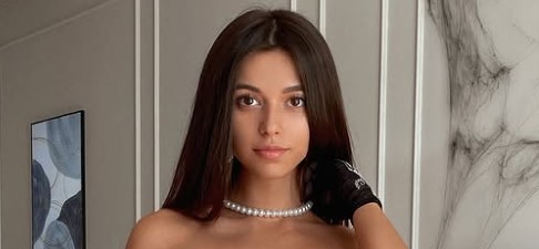 Cristy Ren