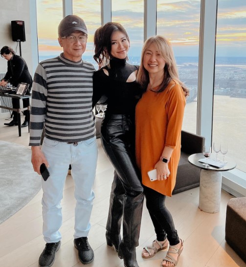 Dr. Jennifer Tsai with her parents