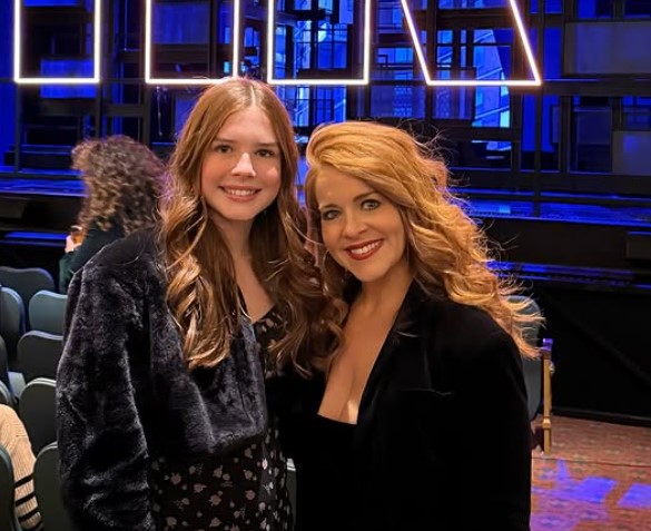 Ellarose Kaylor with her mother