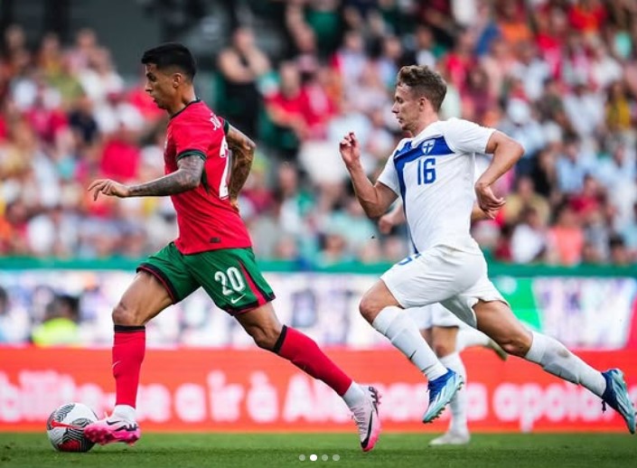 Joao Cancelo profession