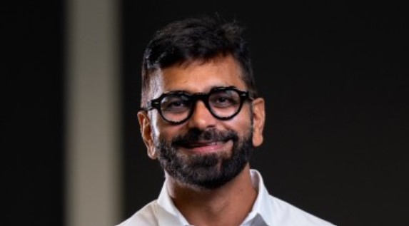 Kal Somani Age, Wife, Family, Biography