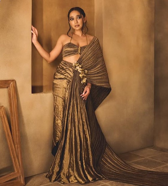 Sayani Gupta height