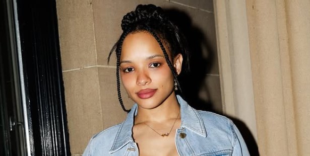 Sisi Stringer Height, Age, Ethnicity, Family, Biography