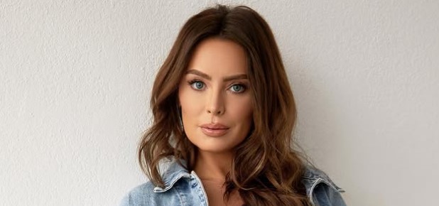 Yoanna House