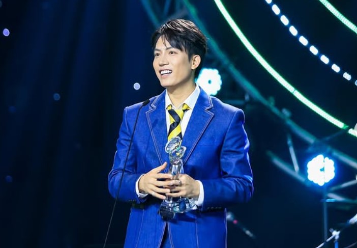 Anh Tu award