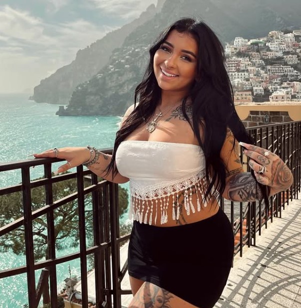 Danielle Cohn bio