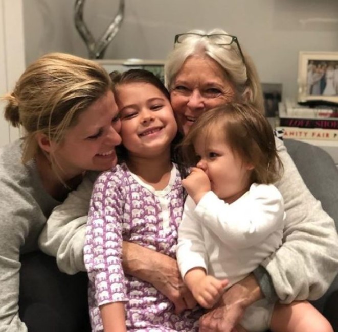 Kate Bolduan with her mom and daughters