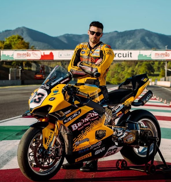 Luca Salvadori bio