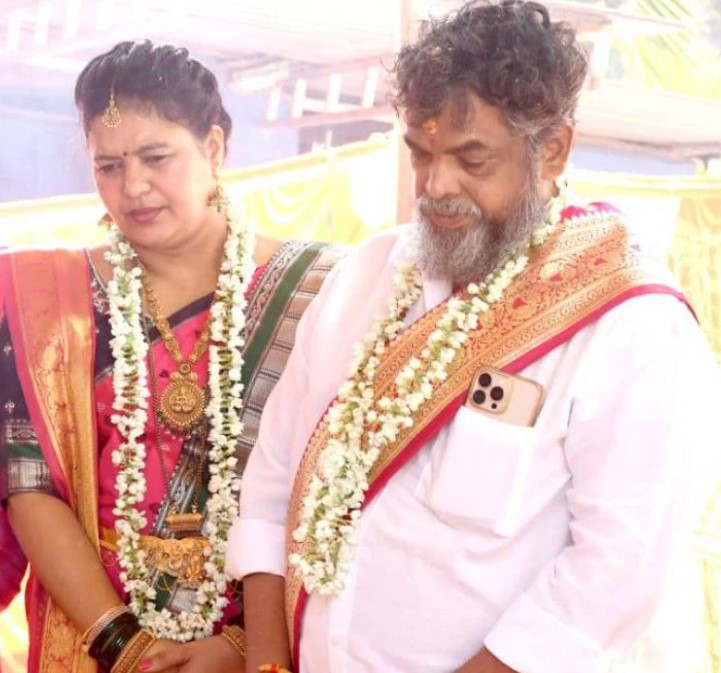 Sadhvi Satish Sail's parents