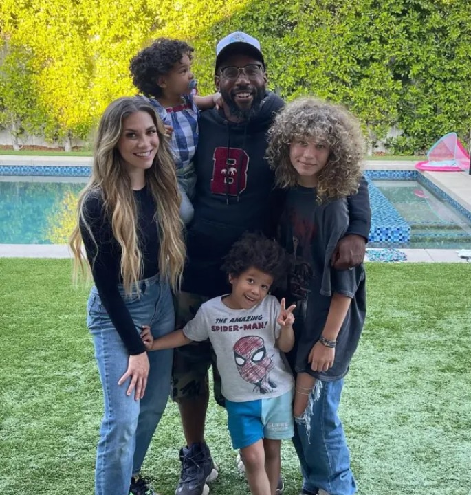 Weslie Fowler with her parents and siblings