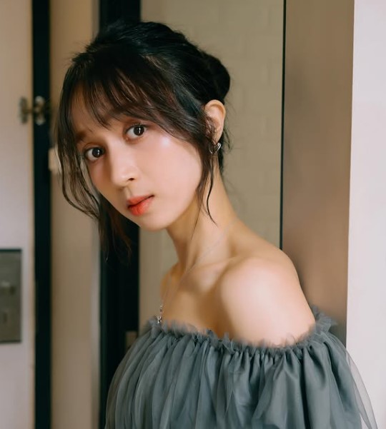 Ayana Shahab bio