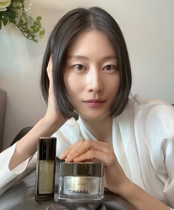 Lee Hyun-yi bio