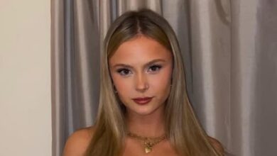 Mia Jenkins