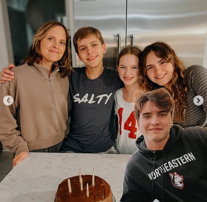 Tanya Meda with her kids