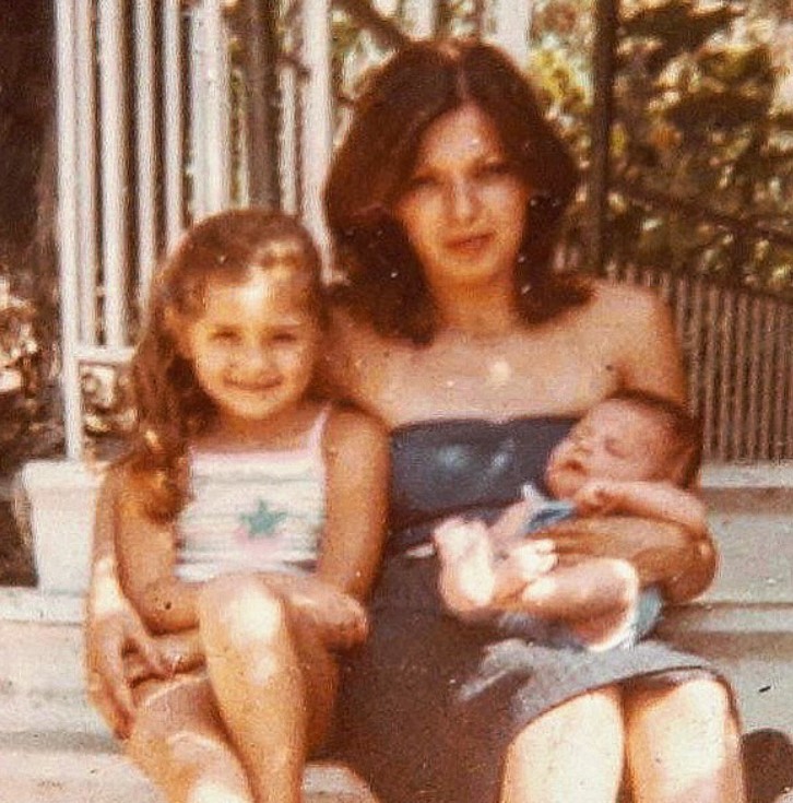 Aggeliki Iliadi's childhood image with her mom and brother