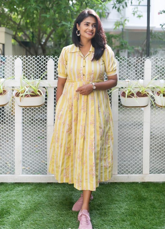 Amrutha Abishek height