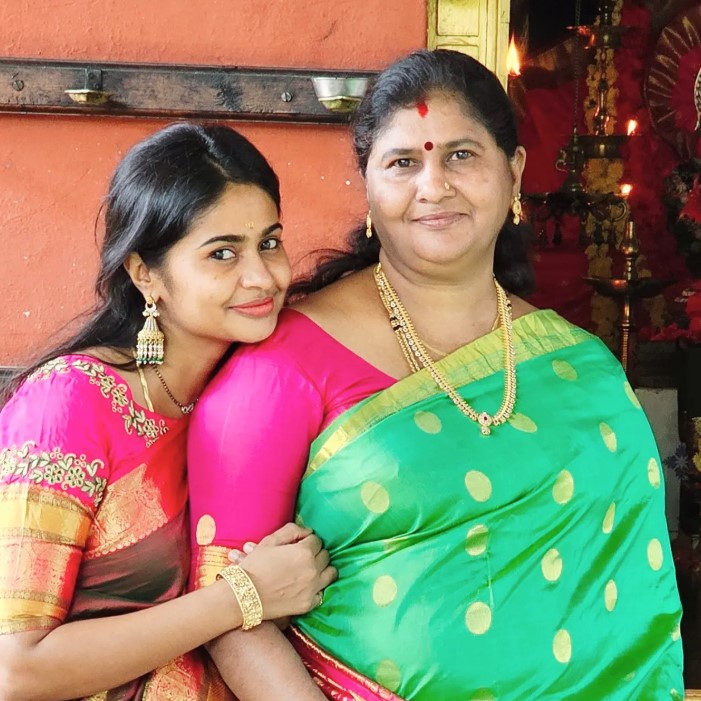 Amrutha Abishek with her mom