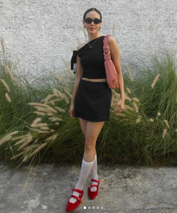 Della Dartyan height