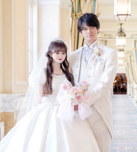 Nakai Rika with her husband