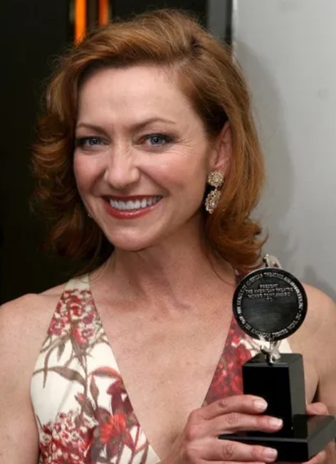 Julie White award