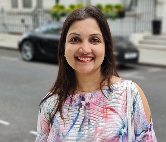 Madhuri Jain Grover bio
