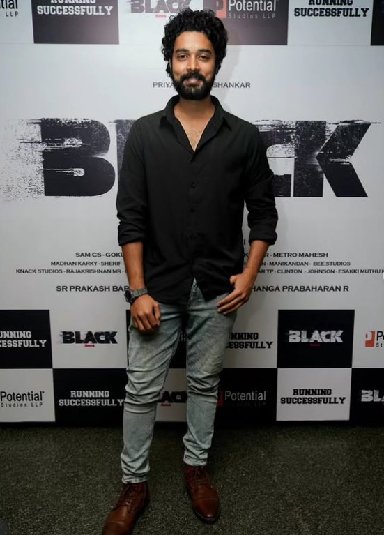 Raja Rudrakodi height