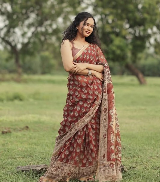 Revathi Elango height