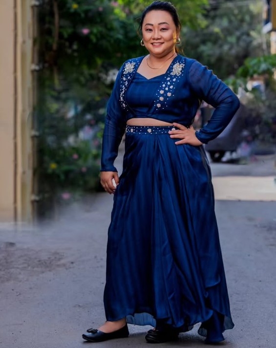 Sharmila Thapa height