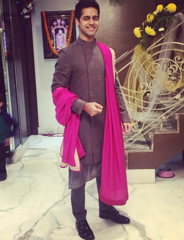 Gaurav Pandey height