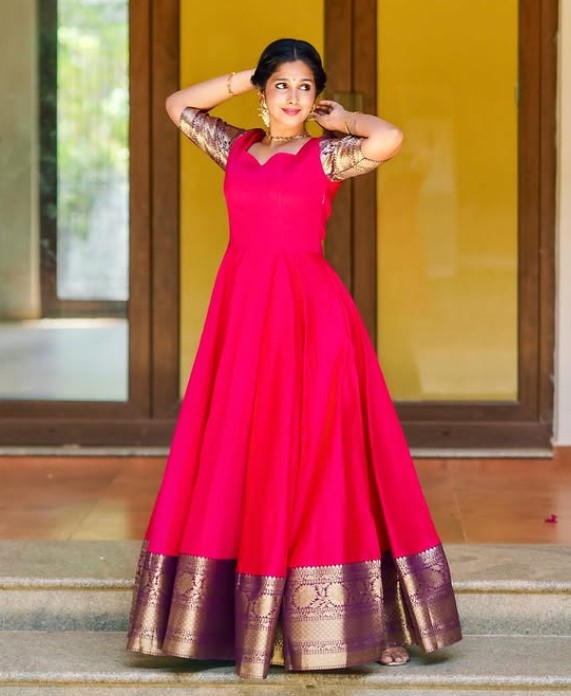 Priya Venkat height