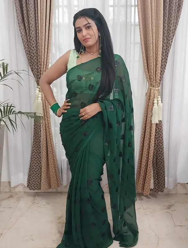 Vandhana Michael height
